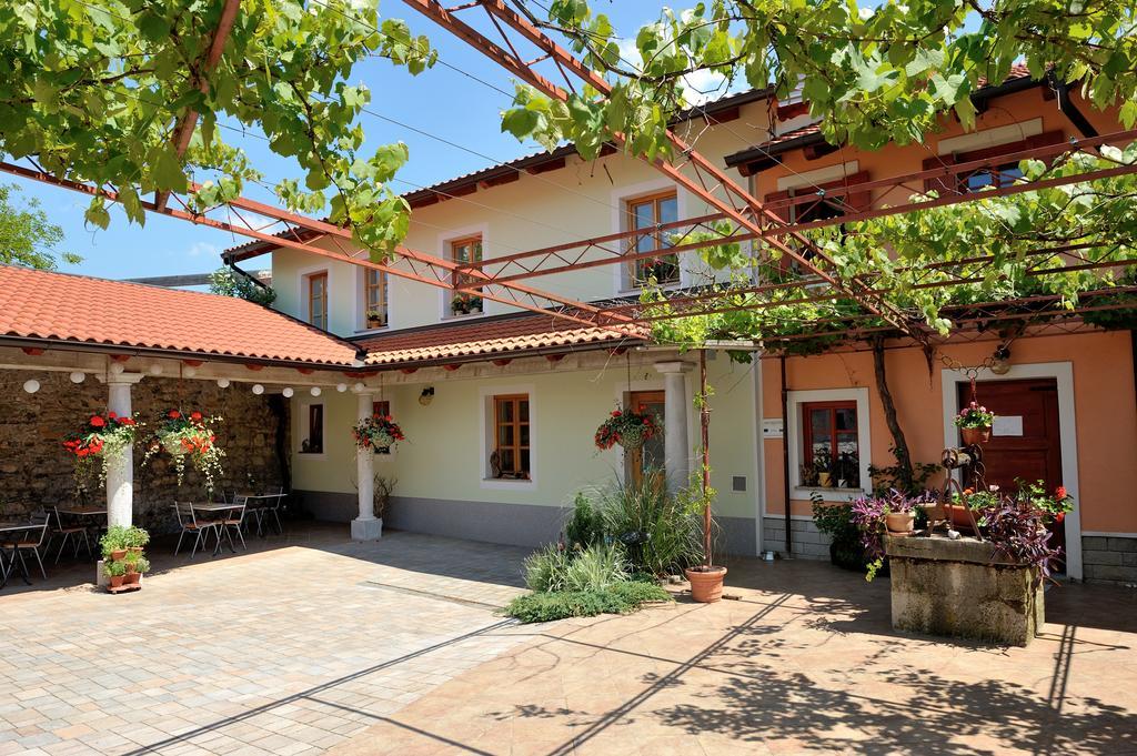 Tourist Farm Dujceva Domacija Villa Vremski Britof Dış mekan fotoğraf